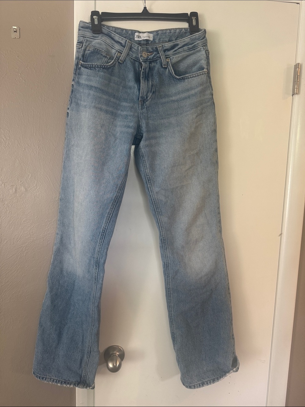 Zara Light Blue Women’s Jeans - Classic Straight Fit Sz 4